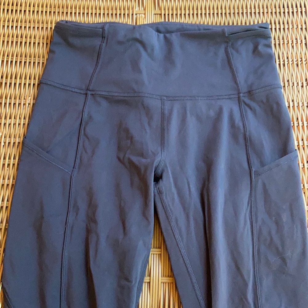 Lululemon Fast and Free Tight 28” Navy Size 4